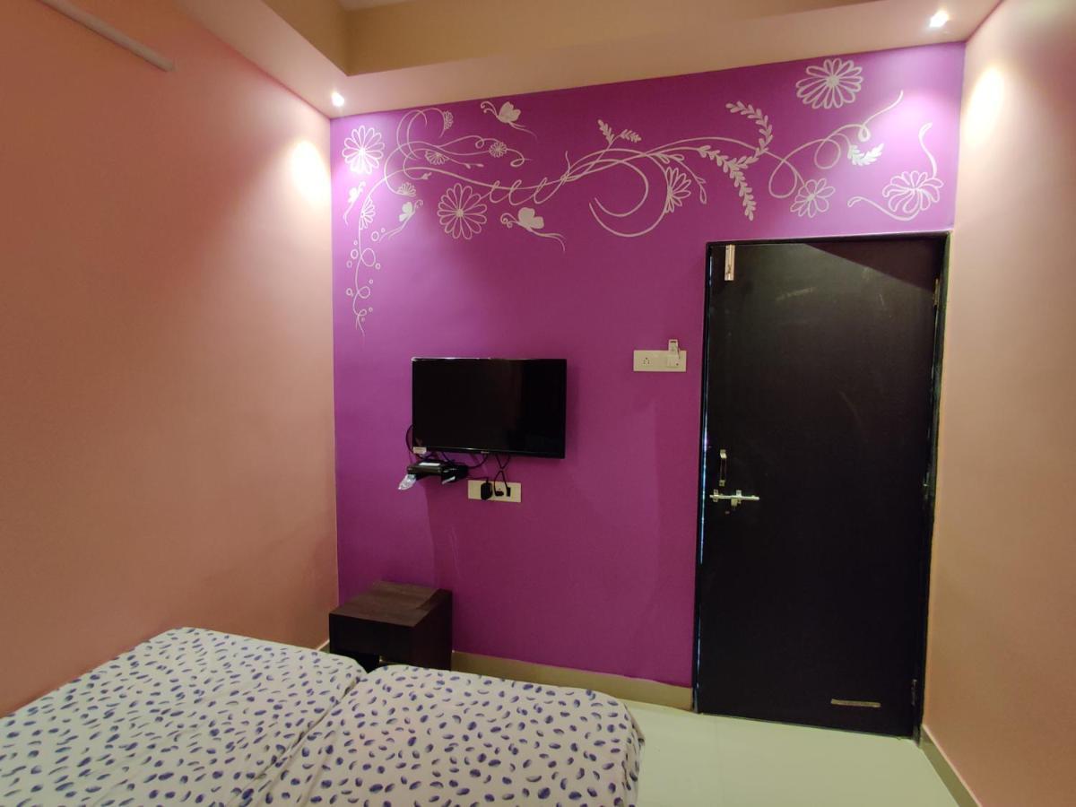 Bandekar Home Stay Mālvan 外观 照片